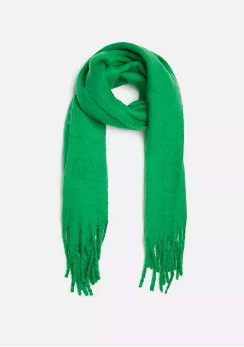 green-knit-scarf-with-fringe-detail (2)
